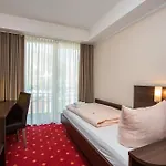 Parkhotel Cochem- Free Parking - 3*