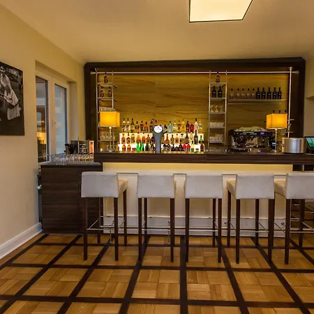 Parkhotel Cochem- Free Parking - Hotel 3*